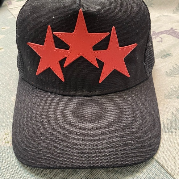 Amiri Black Cap with Red Star Design - Picture 2 of 6